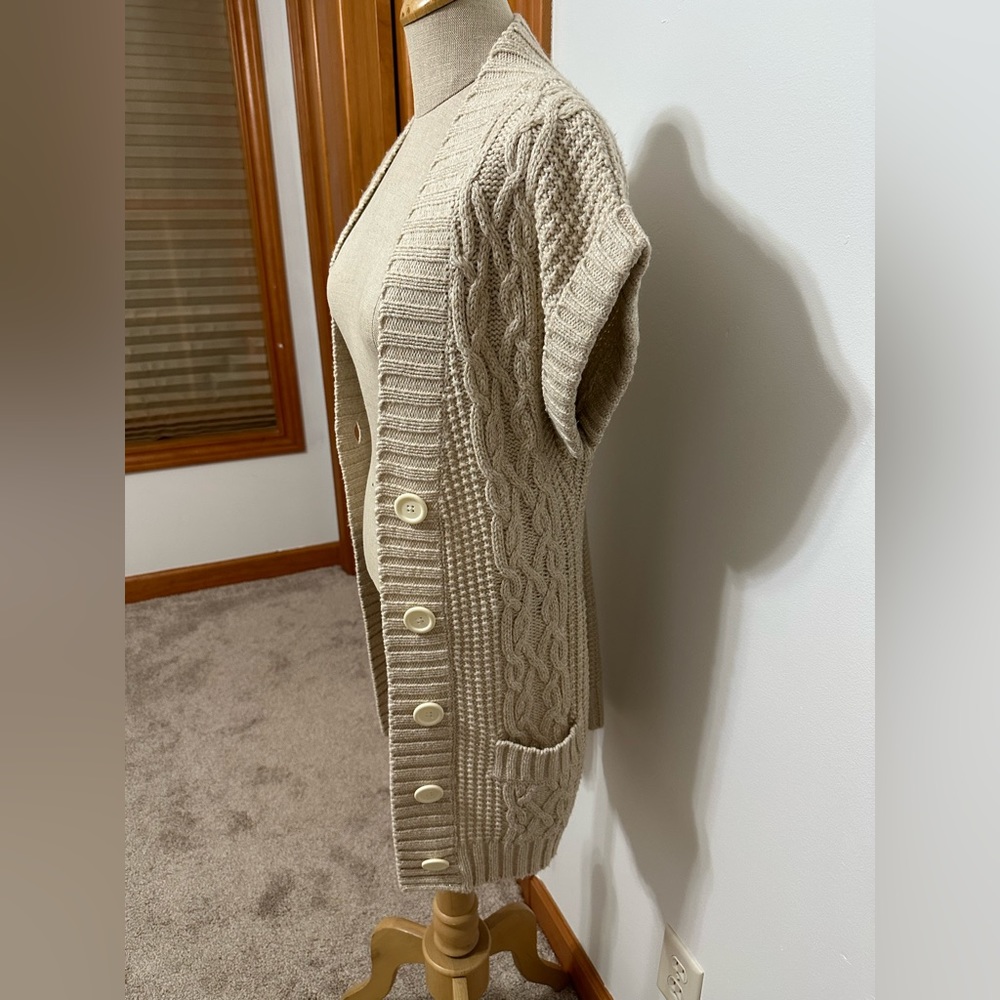 Cardigan - Picture 4 of 6